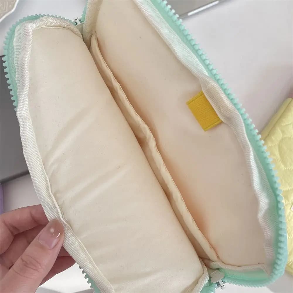 Borsa portaoggetti per laptop trapuntata in stile coreano Stampe di cartoni animati Custodia per tablet scozzese d'amore Borsa per computer ultra morbida antiurto per esterni