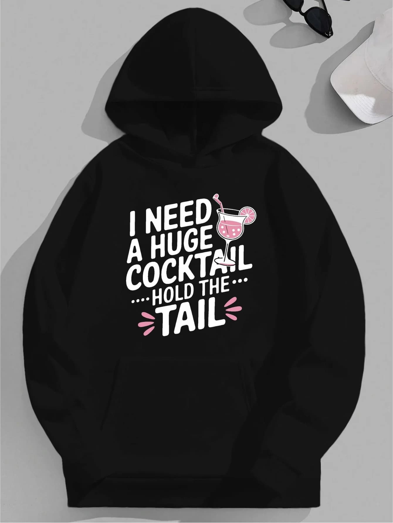 Felpa con cappuccio con motivo maschile umoristico: "I need un cocktail enorme con una coda" Testo divertente e design cocktail, felpa con cappuccio casual ampia