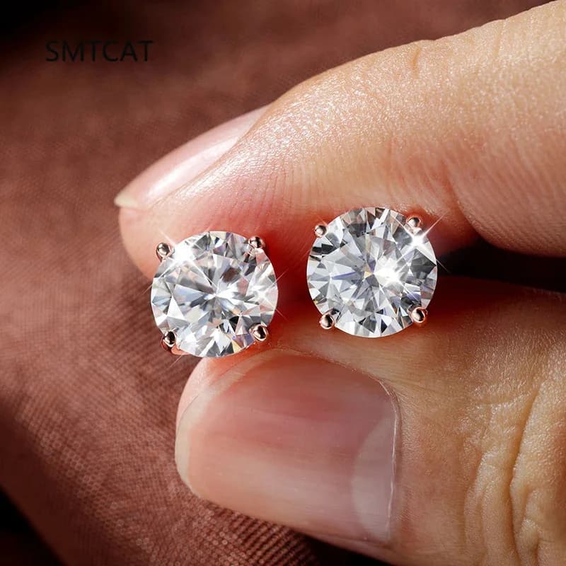 Orecchini classici in moissanite a 4 punte per le donne Solido argento sterling 925 2CT VVS1 Lab Diamante scintillante Gioielli da sposa Brincos