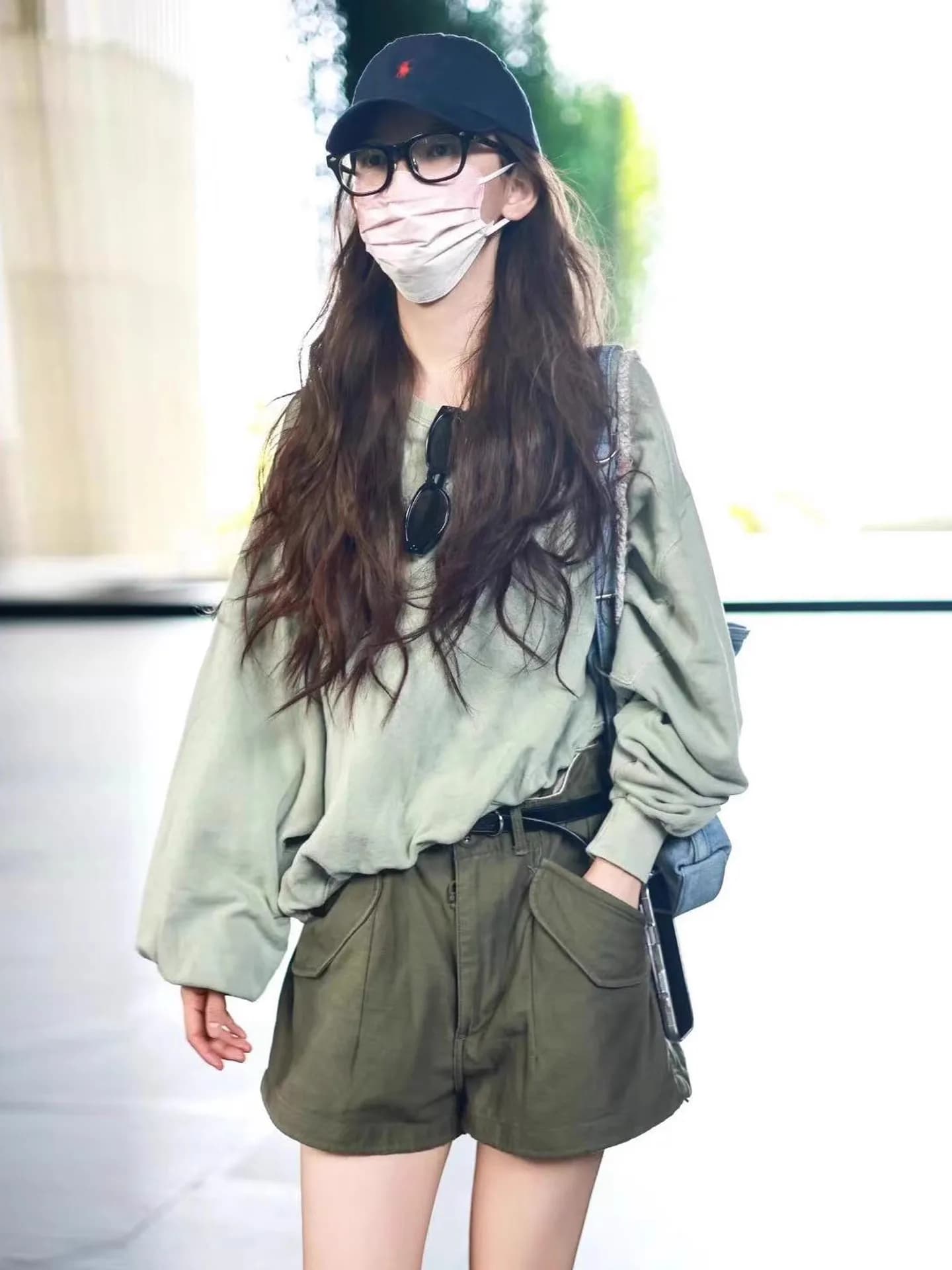 Loose Fit Long Sleeve round Neck Sweatshirt Workwear Shorts Set Women's Green Autumn Collection Comfortable Casual Outfit