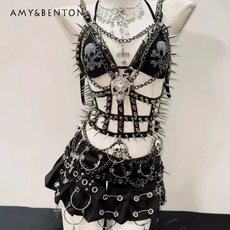Gilet da donna europeo americano nero sexy puro desiderio rivetto gotico originale punk scuro dolce fresco gonna corta a pieghe set da donna