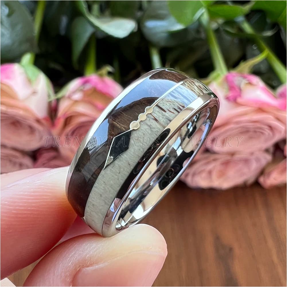Anelli di fidanzamento in carburo di tungsteno da 8mm per uomo donna fedi nuziali Koa Wood Arrow Deer Antler intarsio lucido lucido Comfort Fit