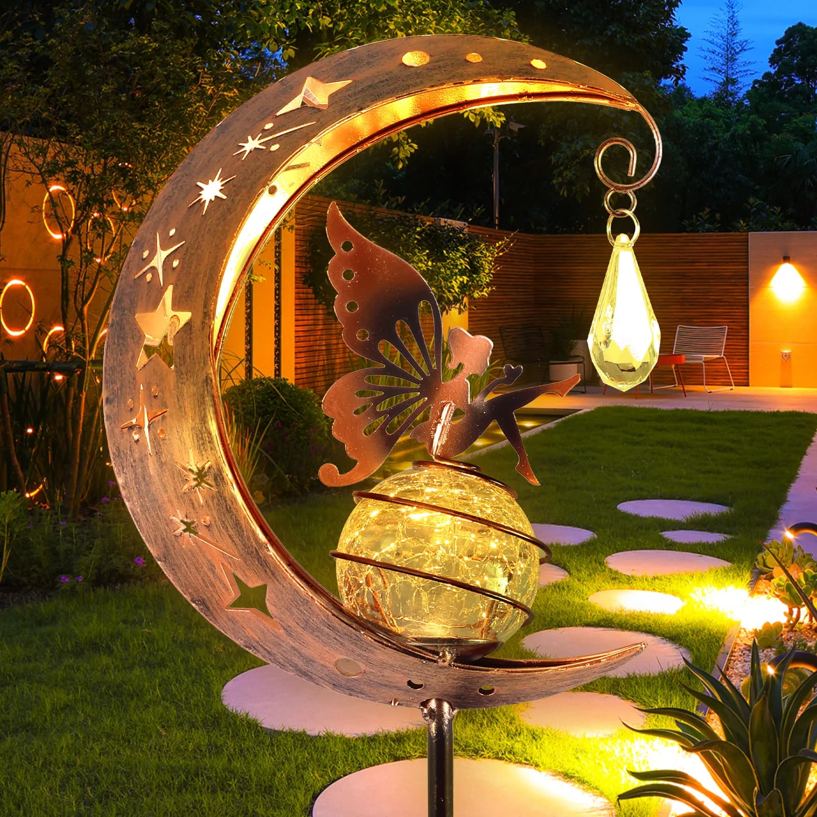 Fata Luna Luce solare Prato Ornamento esterno Creativo decorativo Ferro Hollow Crack Ball Lampada Angolo Art Led Decorazione da giardino