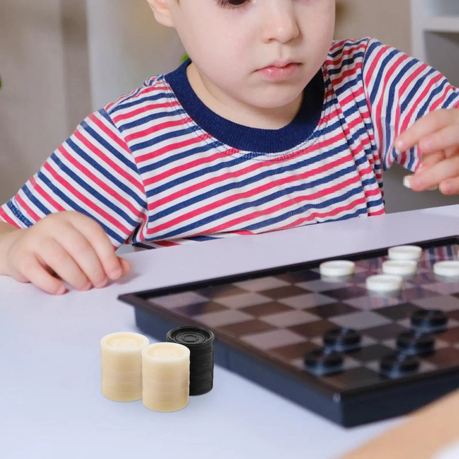 Set di 24 Pezzi per Gioco degli Scacchi, Dadi Rotondi in Plastica per Giochi da Tavolo, Pezzi di Ricambio per Giochi di Strategia e Viaggio