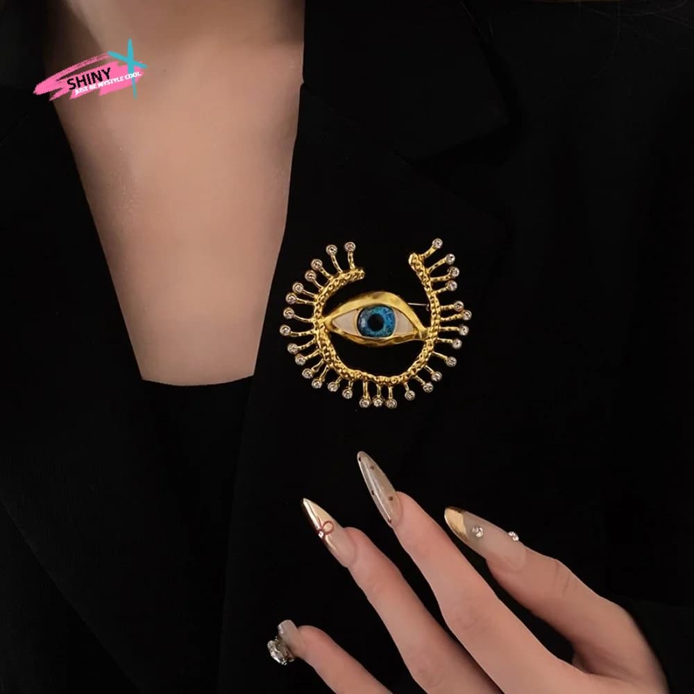 Pleated Devil's Eye Devil's Eye Brooch Keyhole Shape Alloy Glaze Luxury Badge Pin Vintage Exaggerated Banquet Clothes Metal Pin