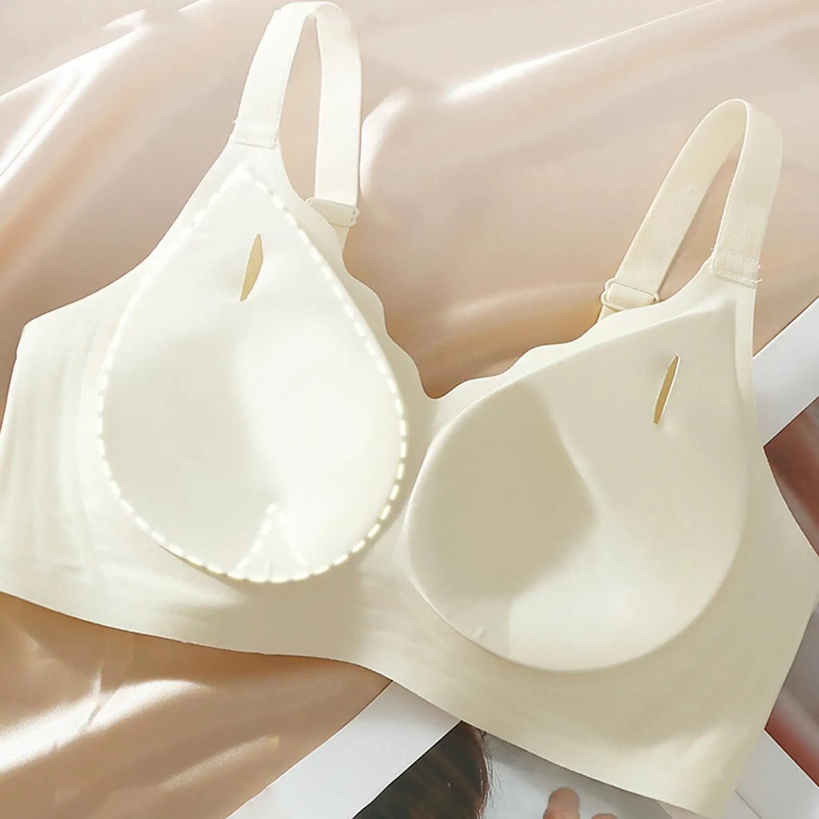Reggiseno push up Intimo traspirante senza cuciture con imbottiture rimovibili Reggiseno push up da donna per abito maglietta Party Wedding Beach Costumi da bagno