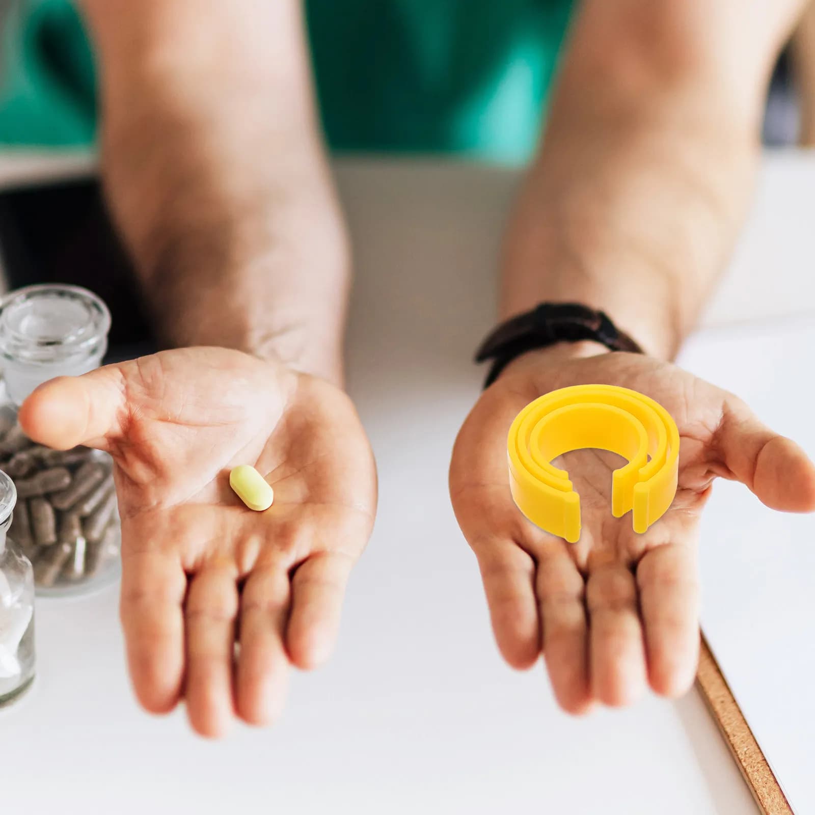 Set di Clip per Etichette di Bottiglie di Medicinali, Supporto Regolabile in Plastica per Flaconi di Pillole, Organizzatore per Farmaci per Casa, Ospedale e Farmacia