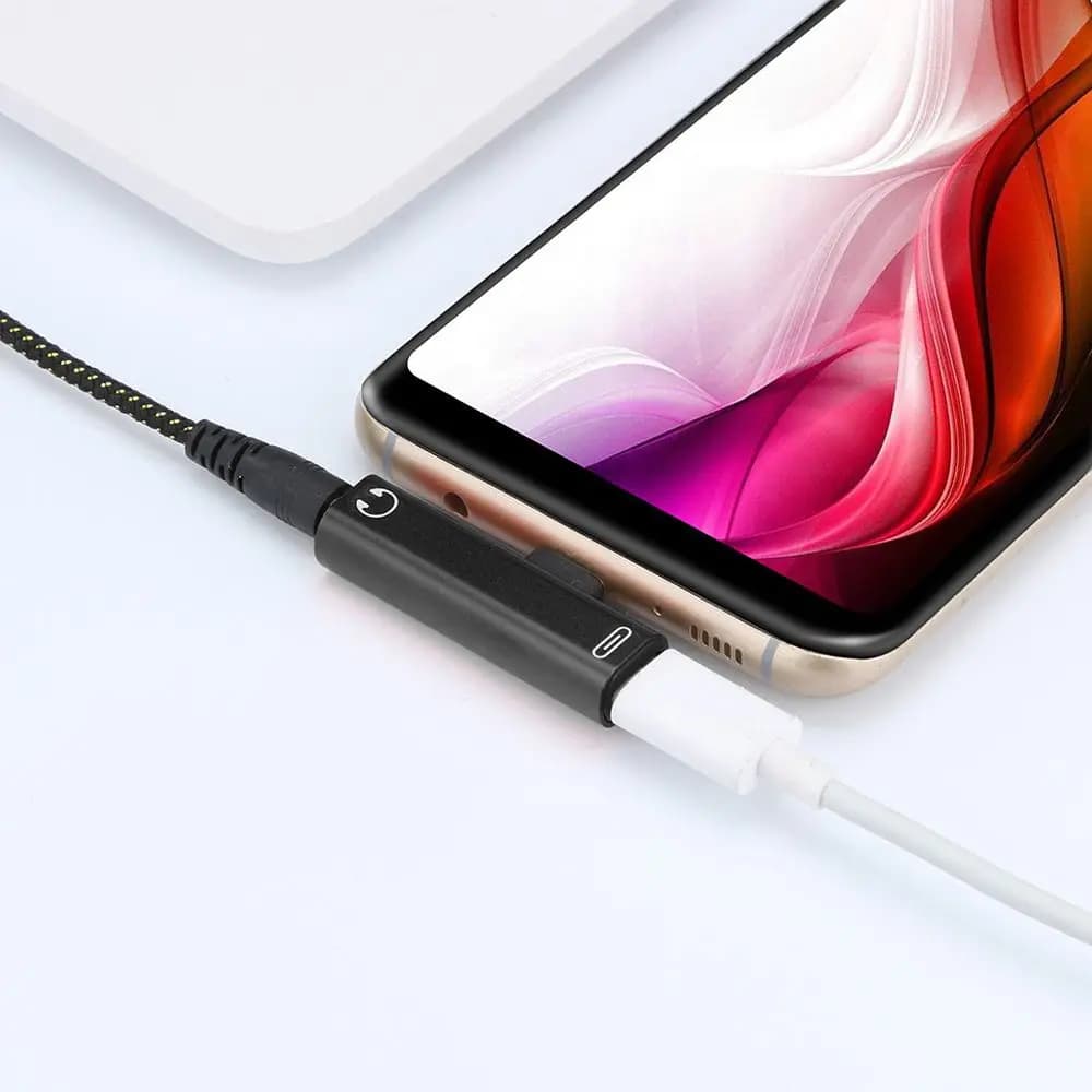 Adattatore per auricolari 2 in 1 USB-C: Adattatore audio e di ricarica USB Type-C