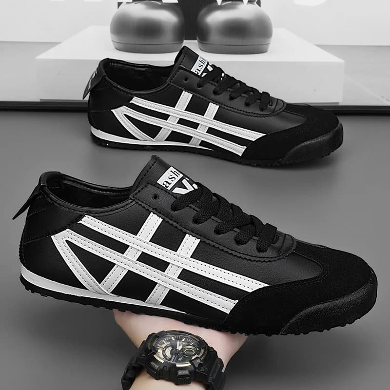 Scarpe da corsa classiche da uomo scarpe sportive con fondo piatto stringate scarpe da passeggio con suola morbida scarpe Casual da coppia traspiranti scarpe da Tennis