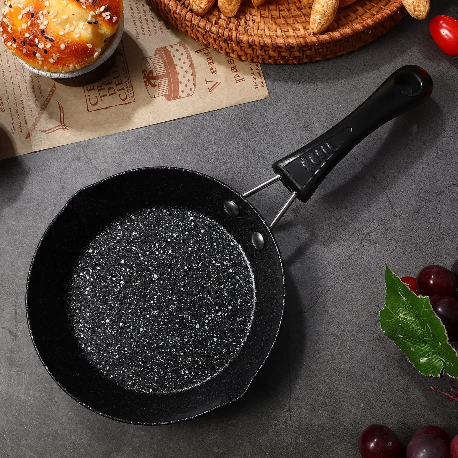 Padella Antiaderente Compatta in Ferro, Perfetta per Uova, Omelette e Colazioni, Piccolo Utensile da Cucina