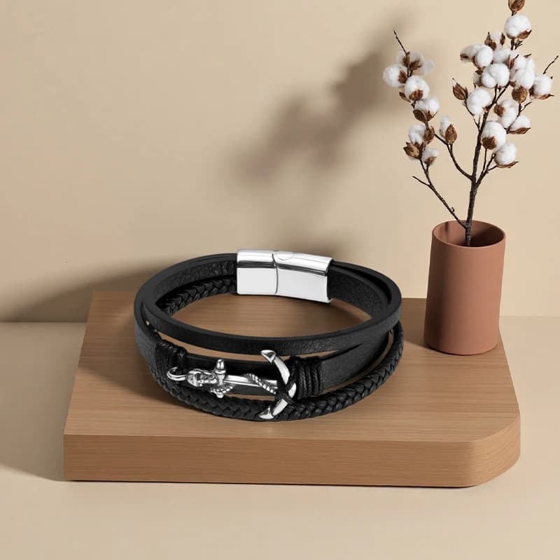 Processo di tessitura del braccialetto in corda di cuoio multistrato in acciaio inossidabile con ancoraggio per barca da uomo, tendenza personalizzata, accessorio versatile