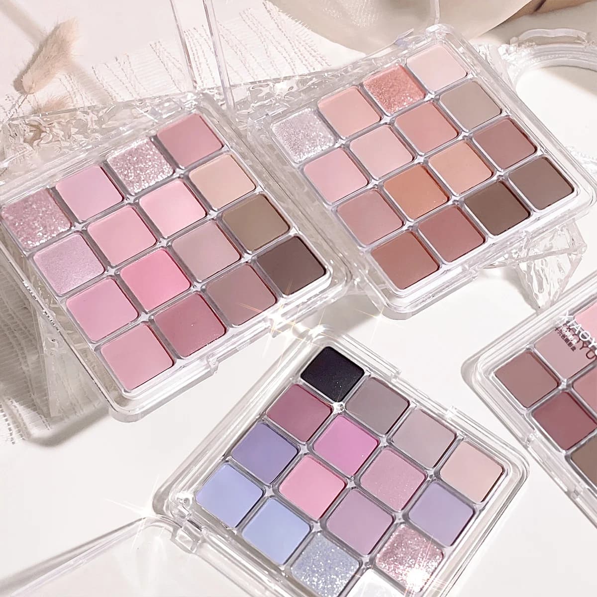Palette di ombretti opachi a 16 colori per ragazze, brillanti, trasparenti, morbidi, impermeabili, a lunga tenuta, senza sbavature, naturali e di lunga durata.
