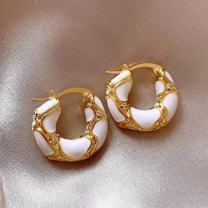 New retro enamel color metal texture women's small circle earrings, trendy personalized ear buckles