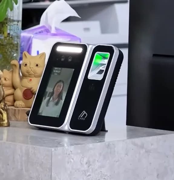 Sistema di Controllo Accessi Biometrico con Riconoscimento Facciale AI, WiFi, TCP/IP, RFID, NFC e Impronte Digitali, con SDK API