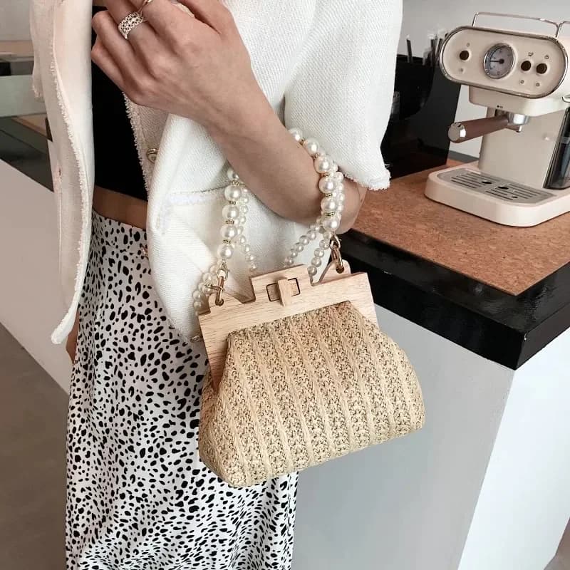 Luxury Pearl Chain Straw Bags - Hand-Woven Wooden Rattan Crossbody Shoulder Bags for Women Summer
