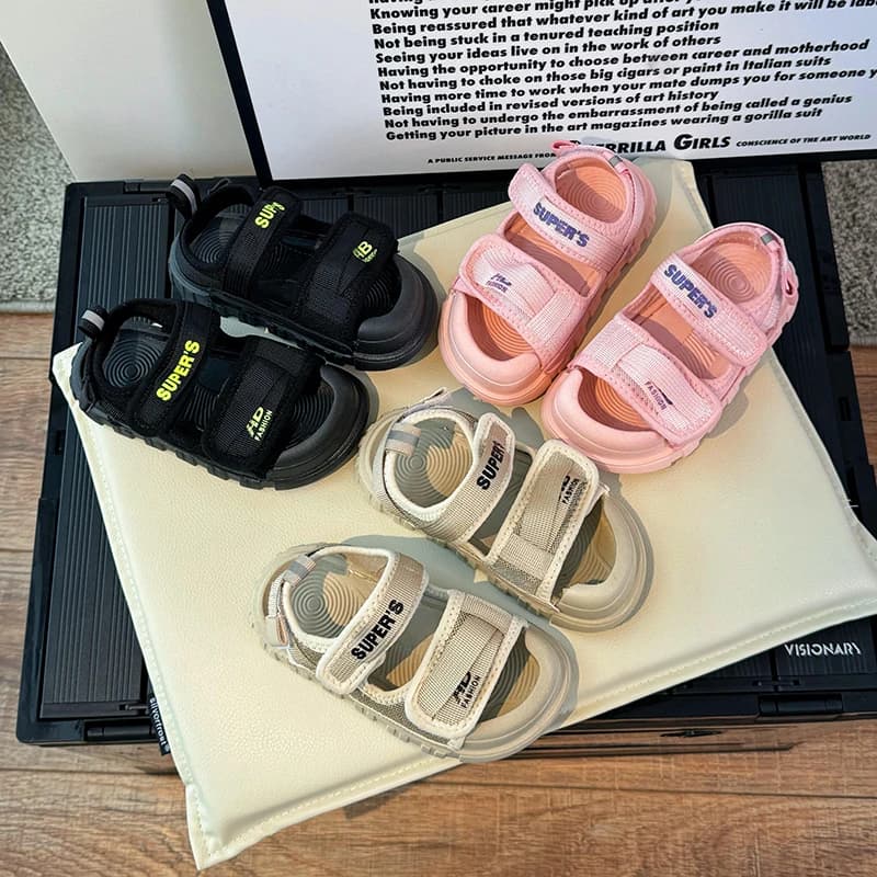 2025 nuove scarpe da spiaggia sportive per bambini estivi per ragazzi e ragazze, sandali antiscivolo casual suola morbida per bambini di medie a grandi dimensioni