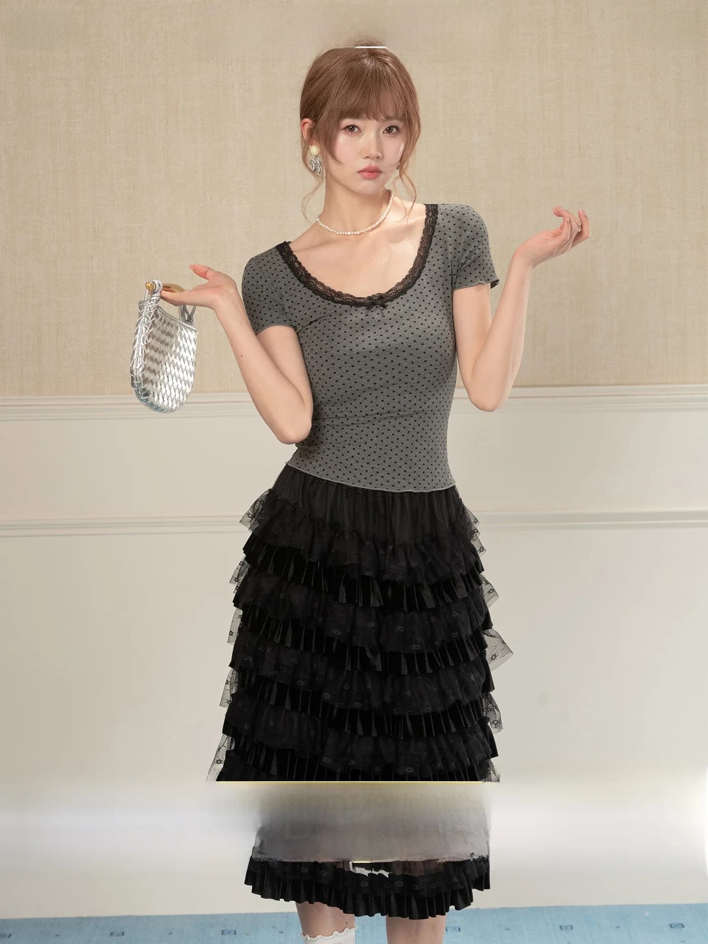 Heynew Grey Polka Dot Lace round Neck T-Shirt Women's Summer Vintage Slimming Short Sleeve Top Casual Style Spandex Viscose