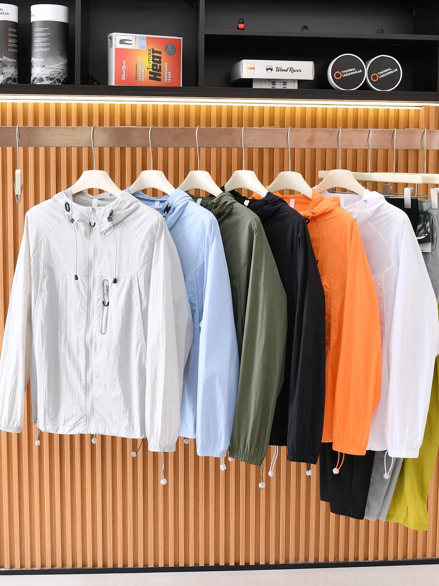 Outdoor Summer Sportswear UPF50 Sun Protection Coat Hooded Unisex Breathable Moisture Wicking Youthful Trendy Nylon Jacket