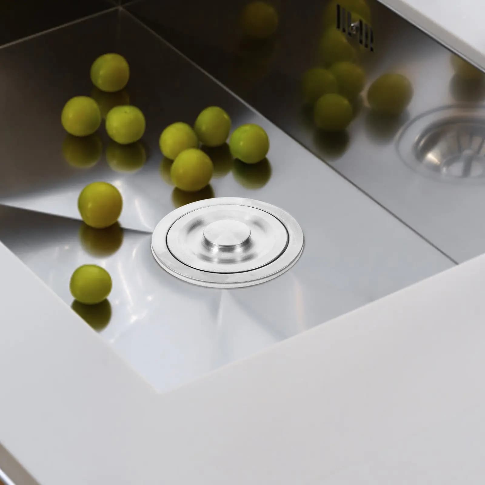 Gruppo Scarico Lavello Cucina in Acciaio Inossidabile con Cestello Raccogli Rifiuti Rimovibile, Design Moderno Rotondo, Lavabile in Lavastoviglie