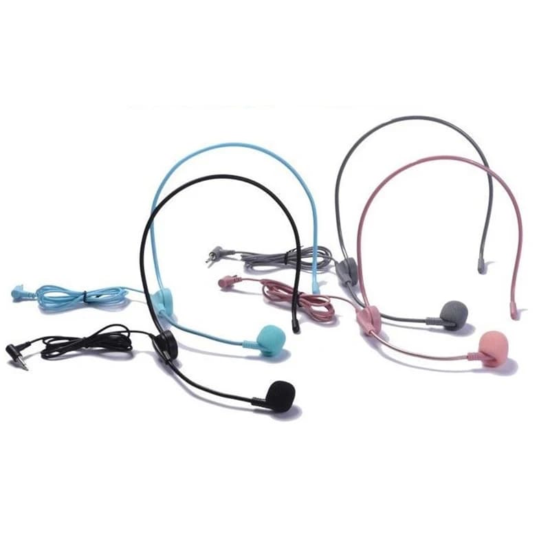 Microphone with modern wired headphones with 3.5 mm connector for efficient teaching; Portable headphone microphone for meetings