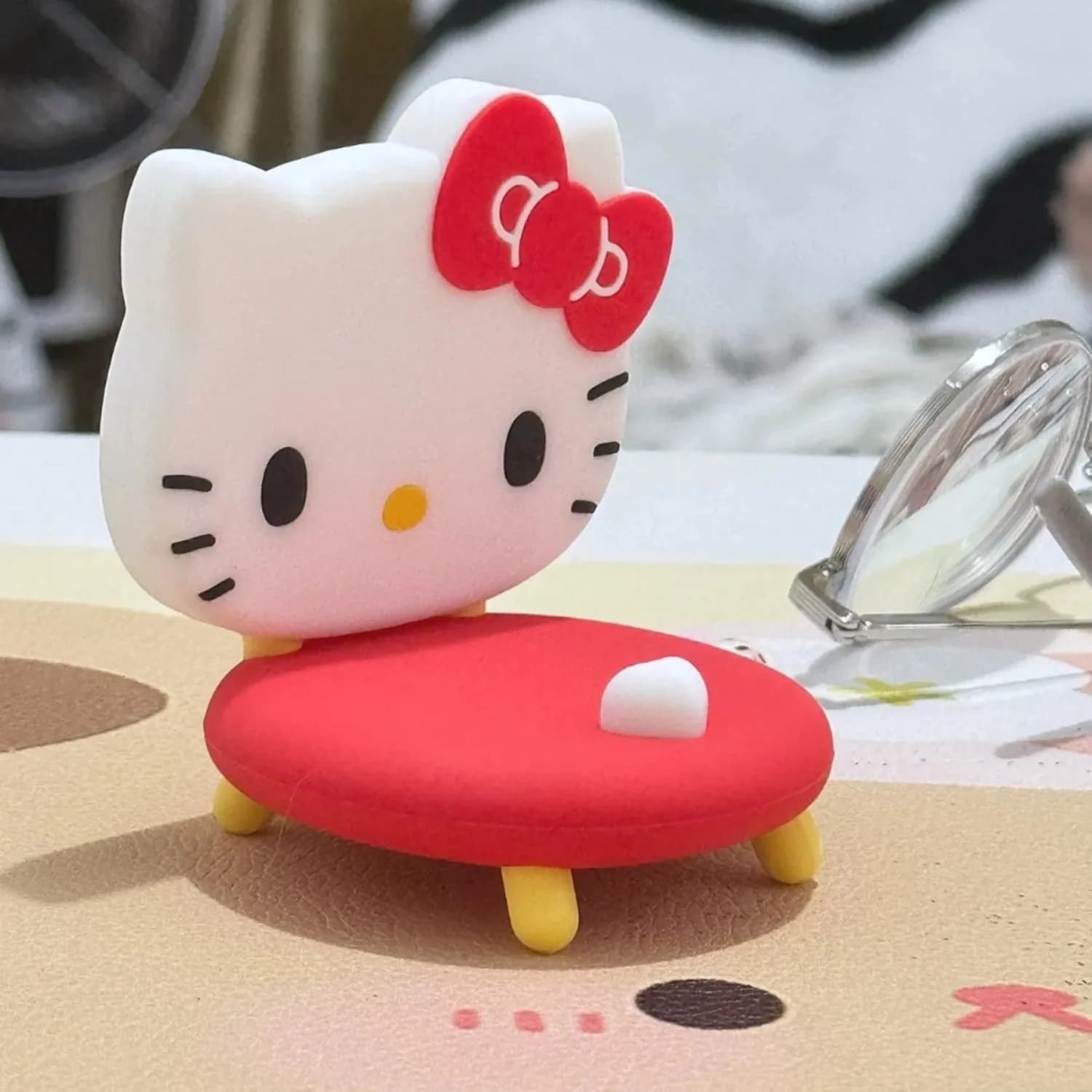 Desk Support Anime Sanrio HelloKitty Kuromi My Melody for Smartphone, Kawaiii Stool Shape Fun