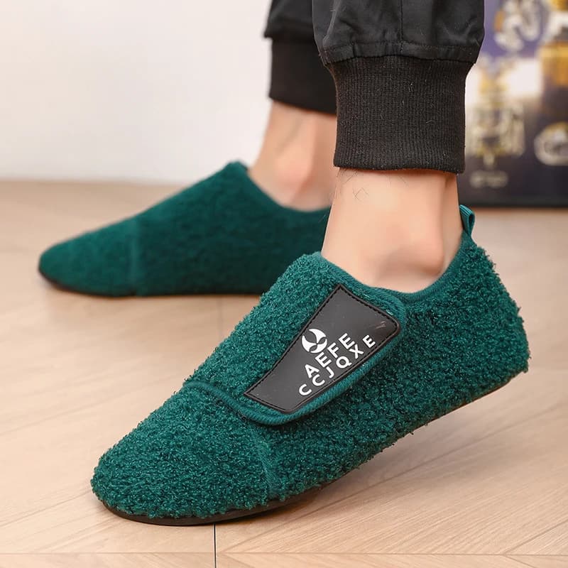 YRZL Scarpe invernali in cotone da uomo Slip caldo su pantofole invernali leggere da uomo Mocassini in cotone per interni in peluche da uomo Scarpe calde