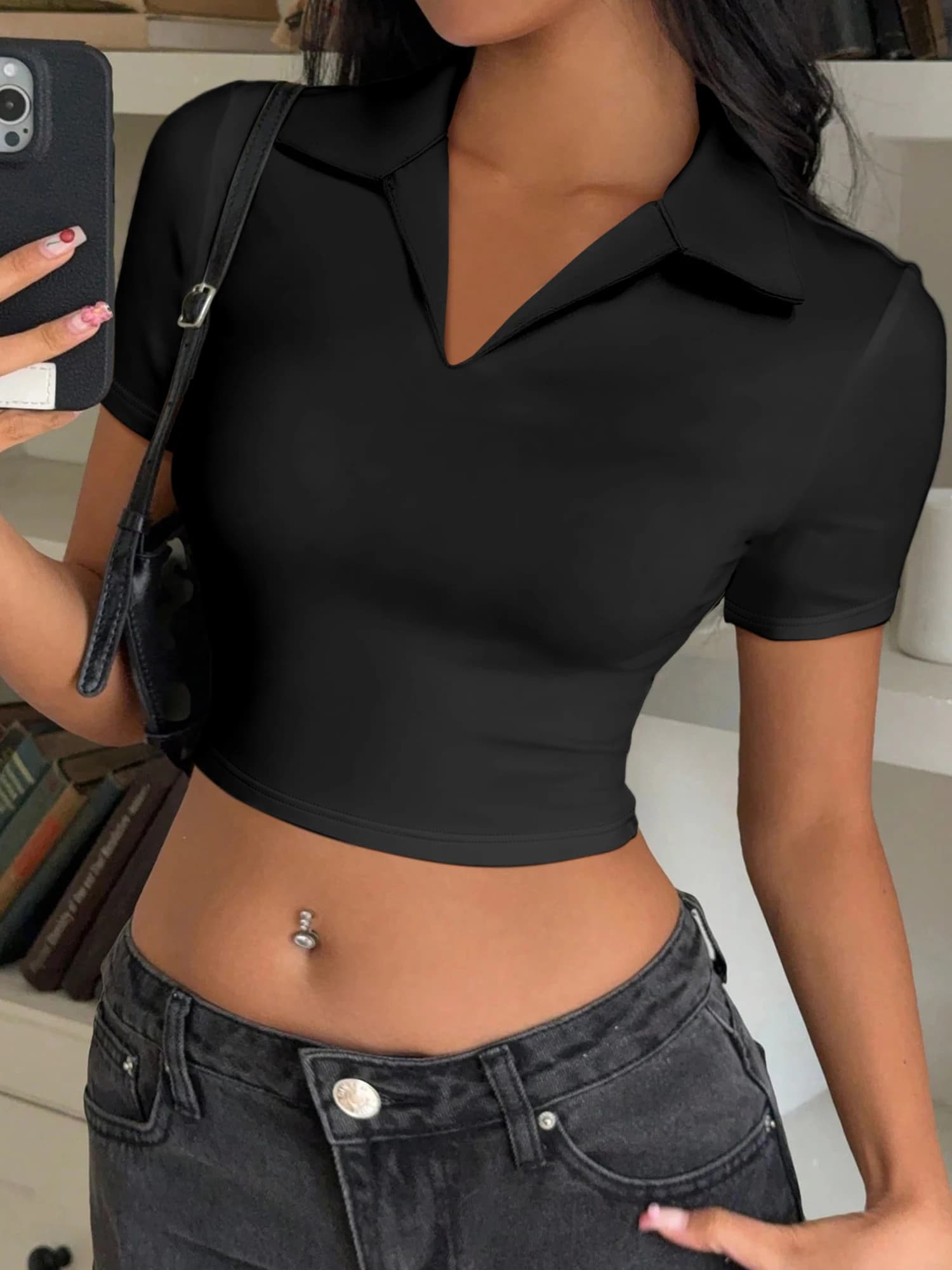 Women's high waist sports t-shirt, polo model, short sleeves, fast drying, for yoga, running, gym and sports.