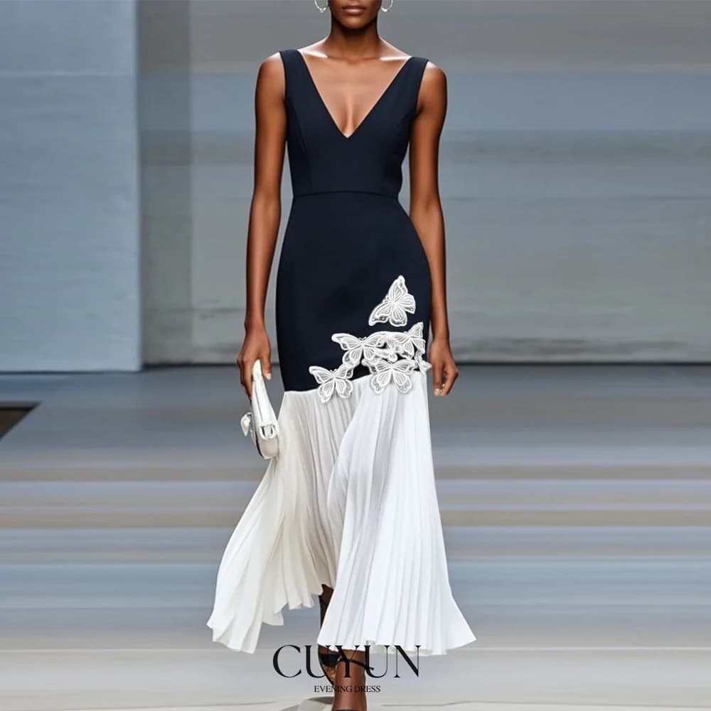 CUYUN 2025 Abiti da ballo a sirena con scollo a V Applicazioni di farfalle Abito estivo da donna elegante Abito da festa personalizzato Abiti da sera