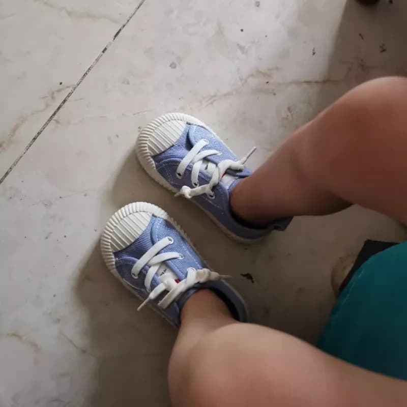 Nuove Scarpe di Tela Primaverili e Autunnali per Bambini, Sneakers Antiscivolo con Lacci, Scarpe da Passeggio alla Moda per Ragazzi e Ragazze, Scarpe Scolastiche