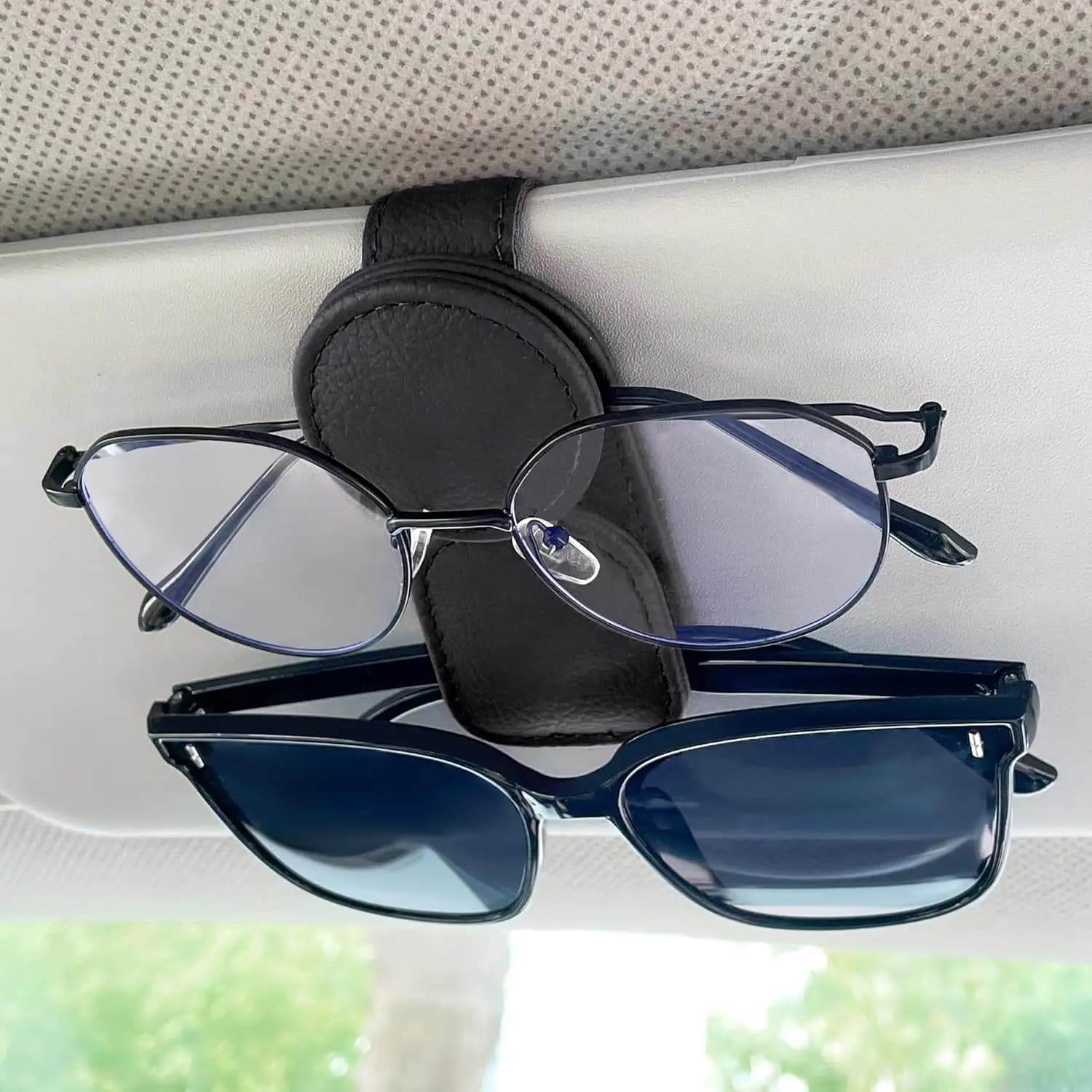 Supporto Magnetico in Pelle per Occhiali da Sole da Auto - Sicuro e Facile da Usare