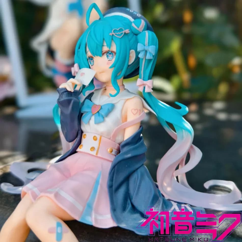 Disponibile - Statuetta Anime da 14 cm: Hatsune Miku Love Sailor Noodle Stopper - Action Figure Kawaii, Modello in PVC, Decorazione Ragazza Anime Carina