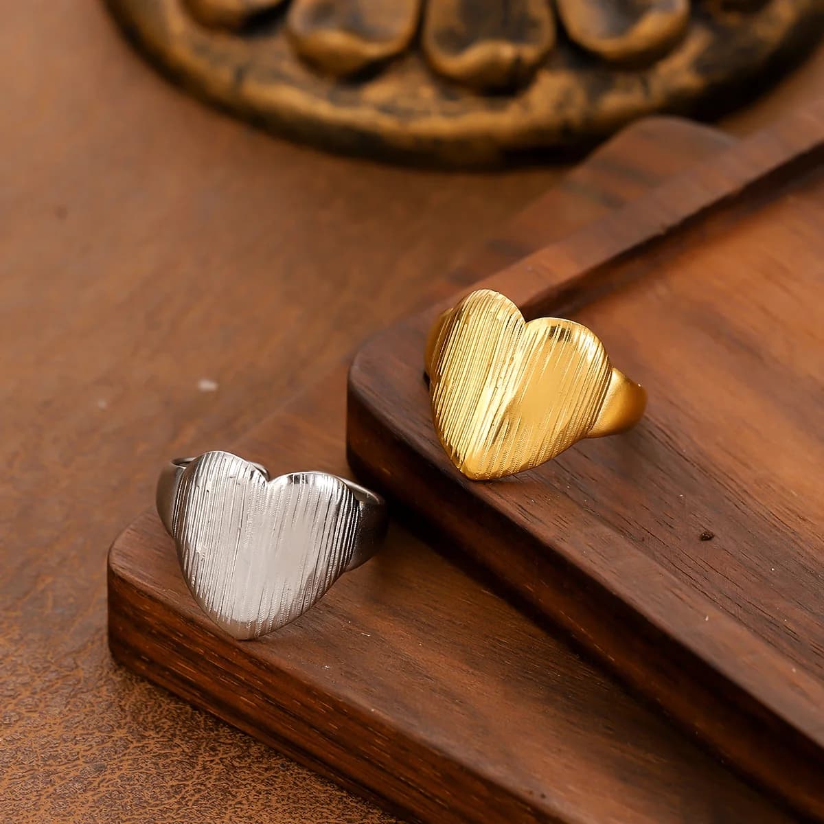 Light luxury love gold-plated stainless steel ring, waterproof and non-fading heavy metal, with adjustable finger ring