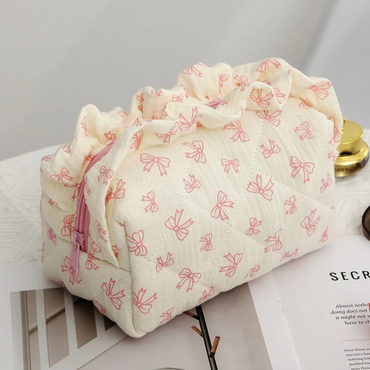 Sweet Bow Women's Cosmetic Bags Makeup Case Large Capacity Travel Ladies Wash Storage Bag Light Portable Female Clutch Purse