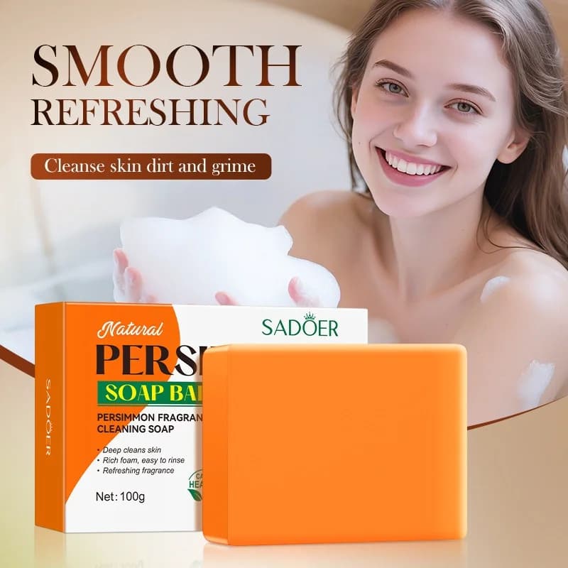 Sapone detergente al persimmon da 100 g, contiene glicerina e idrossido di sodio, ingredienti delicati sulla pelle, in grado di pulire in profondità lo sporco e l'olio sulla pelle, lasciandola liscia, delicata, fresca e non tesa dopo il lavaggio.