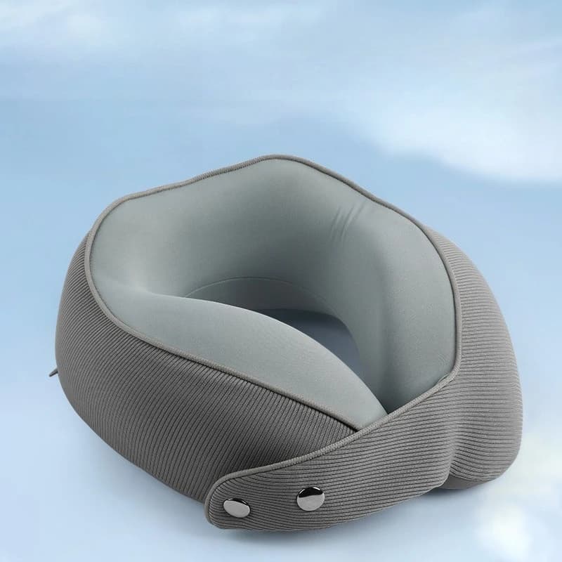 Cuscino a U in Memory Foam con Chiusura Magnetica, Portatile, per Supporto del Collo in Aereo e Auto, Comodo Ausilio per il Sonno