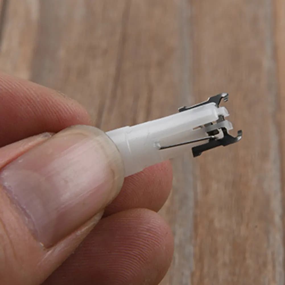 8 Pezzi Testine di Ricambio Universali per Tagliacapelli Naso, Lame di Precisione per la Rimozione di Peli Nasali, delle Orecchie, del Viso, della Barba e delle Sopracciglia