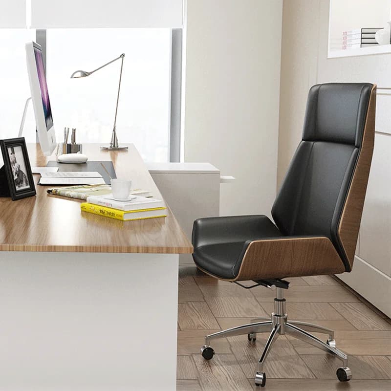 Comoda sedia da ufficio nordica Ruote traspiranti Sedia da gioco dal design moderno Mobili da ufficio ergonomici per ufficio executive Bureau Meuble