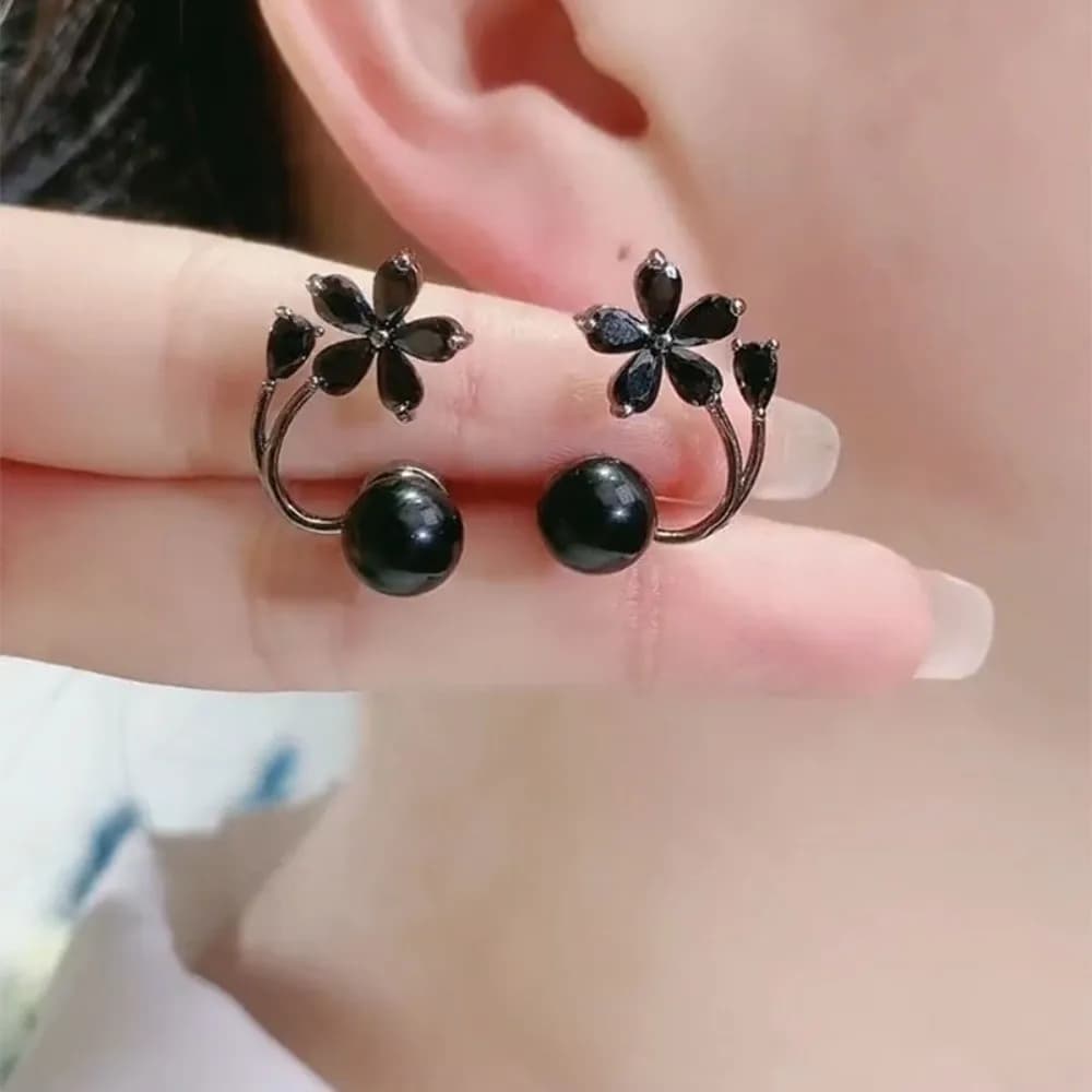 Exquisite Simple Crystal Flower Earrings Sweet Temperament Flower Ear Studs Light Luxury Ladies U-shaped Earrings Women