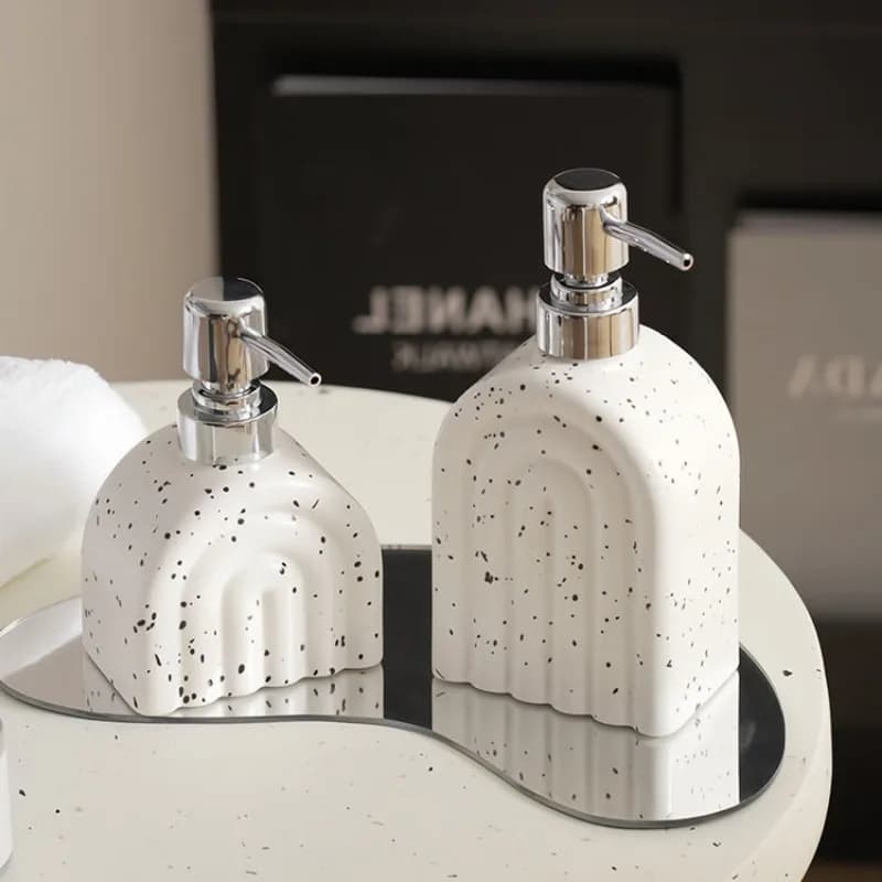 Creative Ink Ceramic Shampoo imbottigliamento dell'acqua Press Stripe Dispenser di sapone portatile Dispenser di sapone per lavabo accessori per il bagno