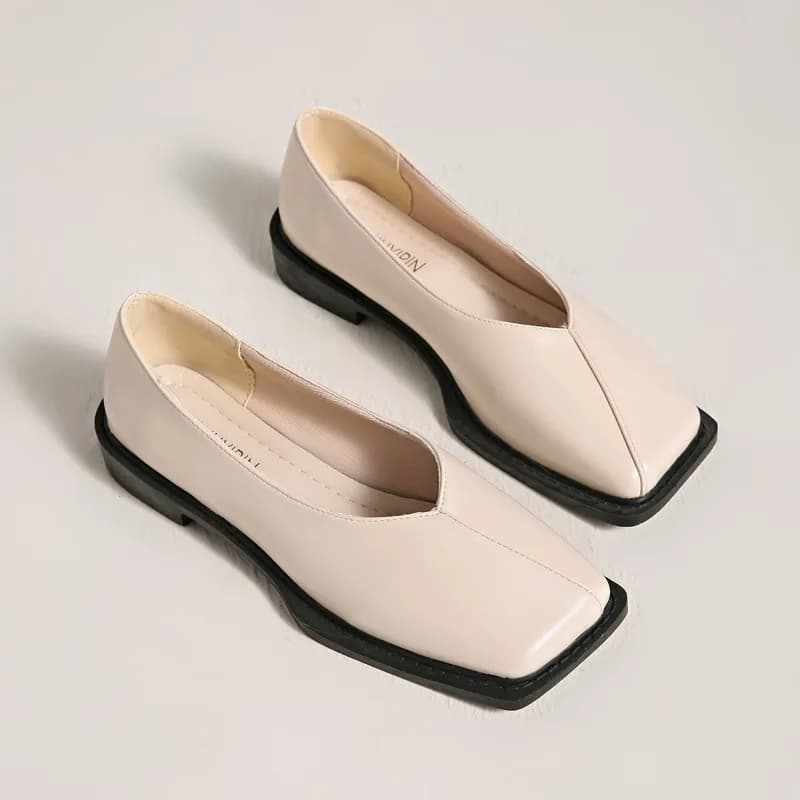 Scarpe singole con tacco largo slip-on Punta quadrata alla moda Bocca poco profonda Suola morbida Scarpe in pelle con tacco largo antiscivolo
