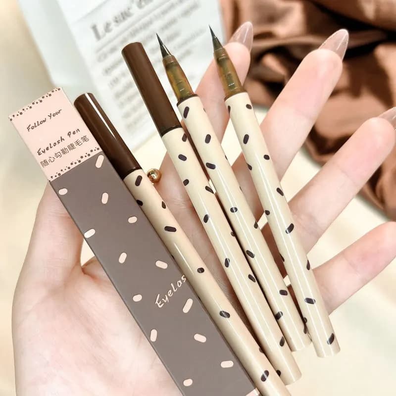 Ultra slim head eyeliner pen Eyeliner pen for upper and lower eyeliner pen for smooth waterproof eyeliner not easy to apply