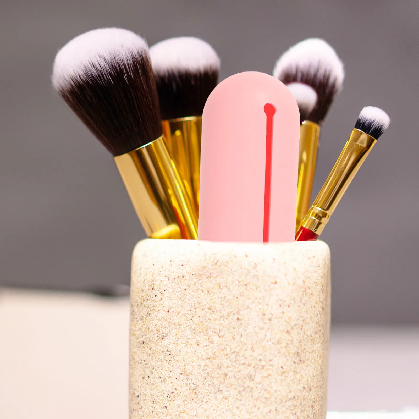 Makeup Brush Storage Case Silicone Brush Holder Portable Compact Organizer Bag for Daily Use Travel and Vanity