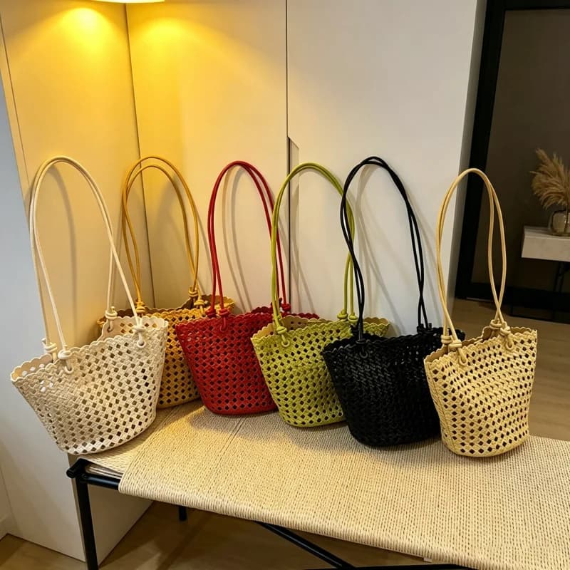 Women's handbag shoulder bag，2026New fashionable and trendy versatile niche hollow woven bag, vegetable basket bag, hand-held un