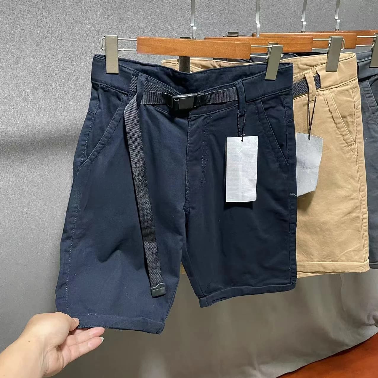 Nuovi Pantaloncini Estivi da Uomo Slim Fit a Gamba Dritta in Puro Cotone, Lunghezza al Ginocchio, Senza Elastico, Stile Casual