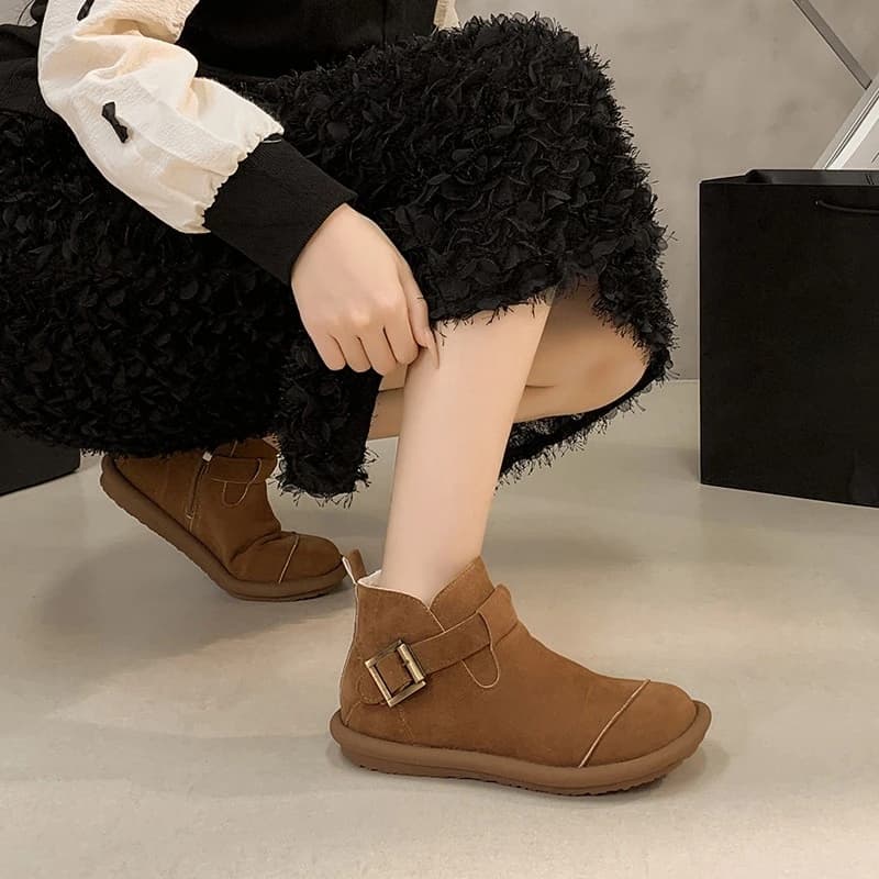 Nuovi stivali corti da donna comodi e resistenti all'usura di vendita calda alla moda Stivali piatti casual sexy eleganti con punta tonda invernale