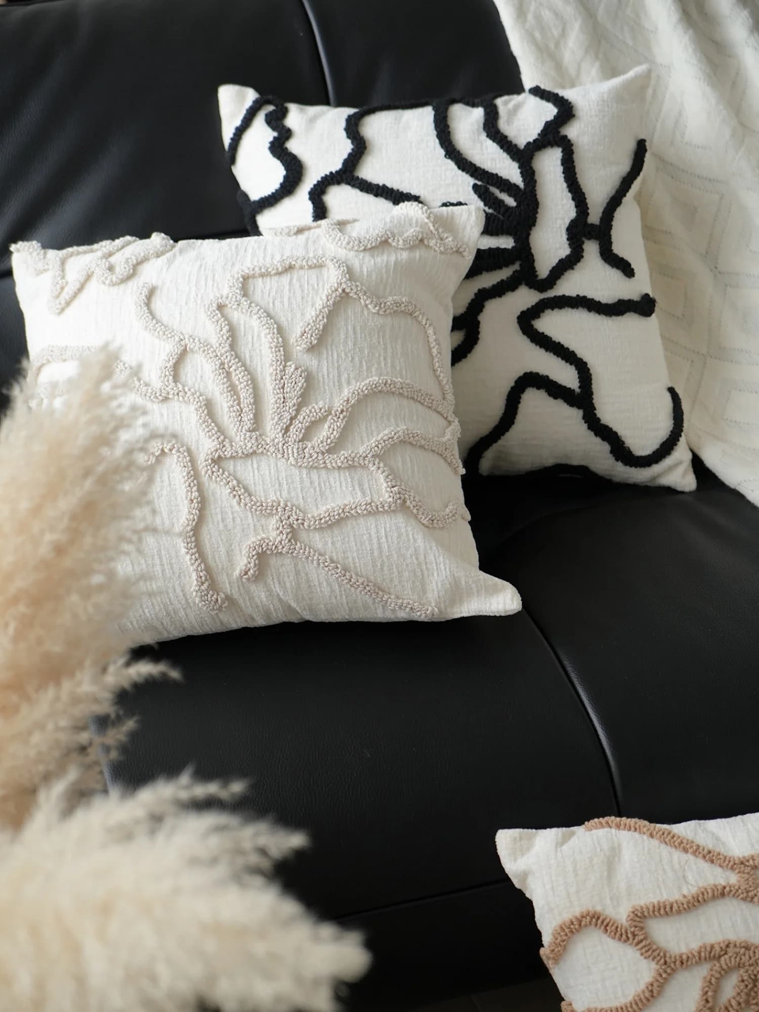Texdr Simple Modern Cushion Embroidered for Living Room, Abstract Texture, Lightweight, Square, Polyester Fiber, Washable Lining