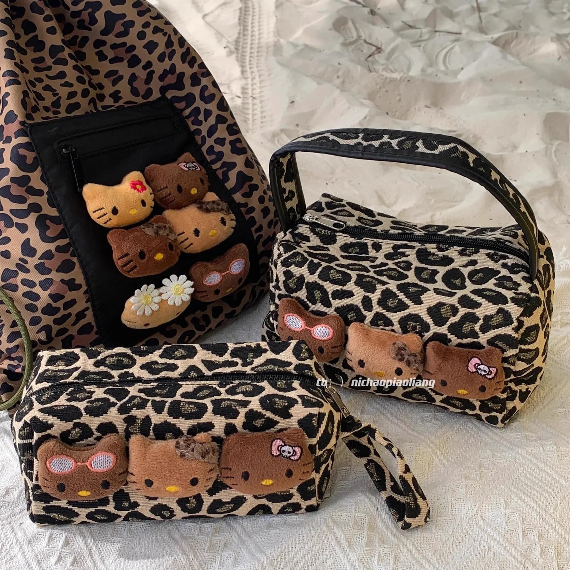 Leopard Print Hello Kitty Plush Handbag Cute Retro Cartoon Anime Fashion Commuter Tote Bag Portable