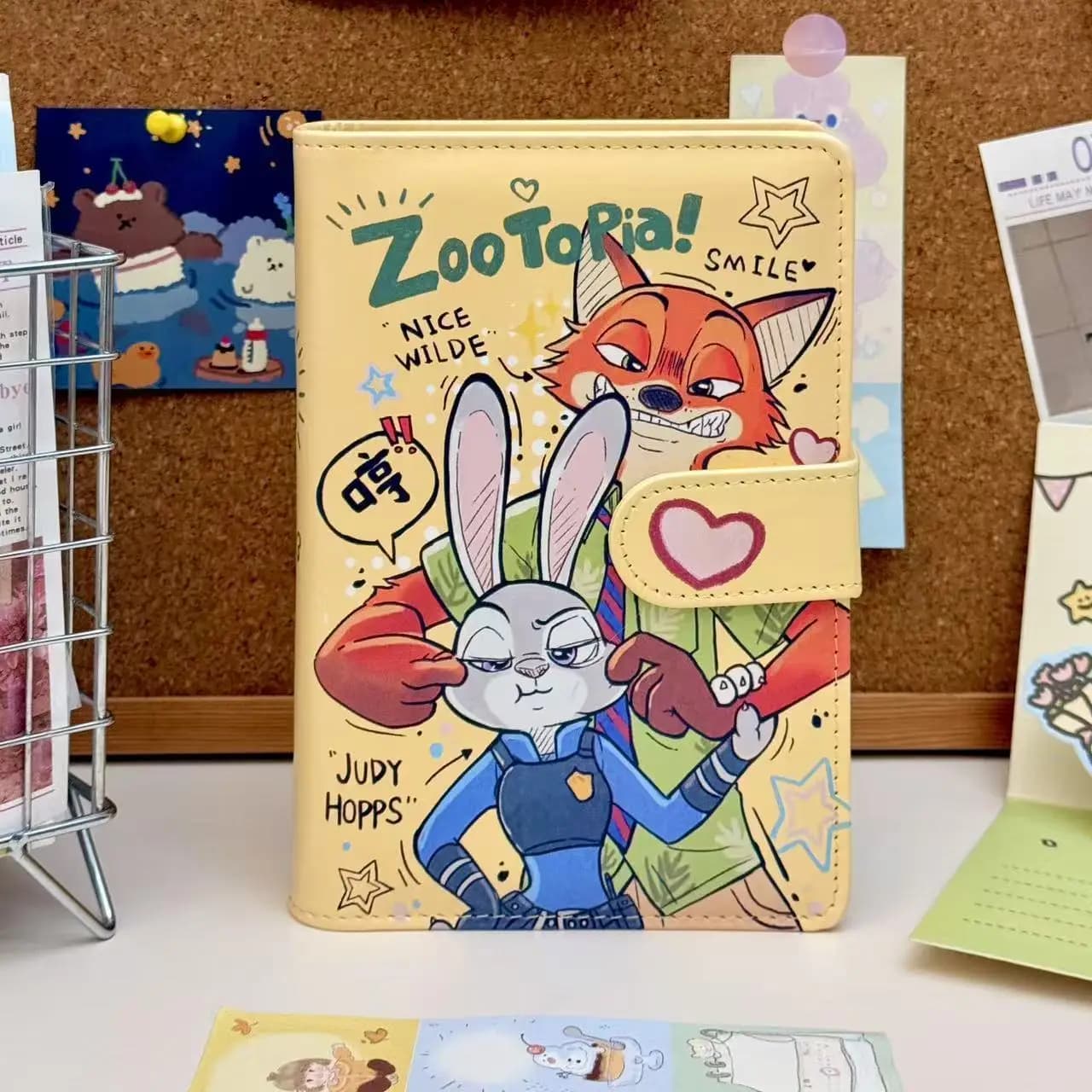 Quaderno ad Anelli in Pelle A6 Zootopia con Chiusura Magnetica, Diario Cartoon di Judy Hopps e Nick Wilde, Agenda Giornaliera per Studenti