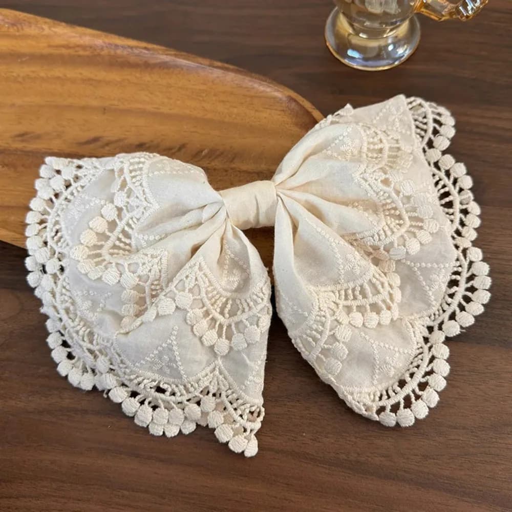 Tendenza 2026: Fermagli per capelli ricamati a fiocco, grandi mollette alla moda per donne e ragazze, fermagli dolci ed eleganti, accessori per feste femminili