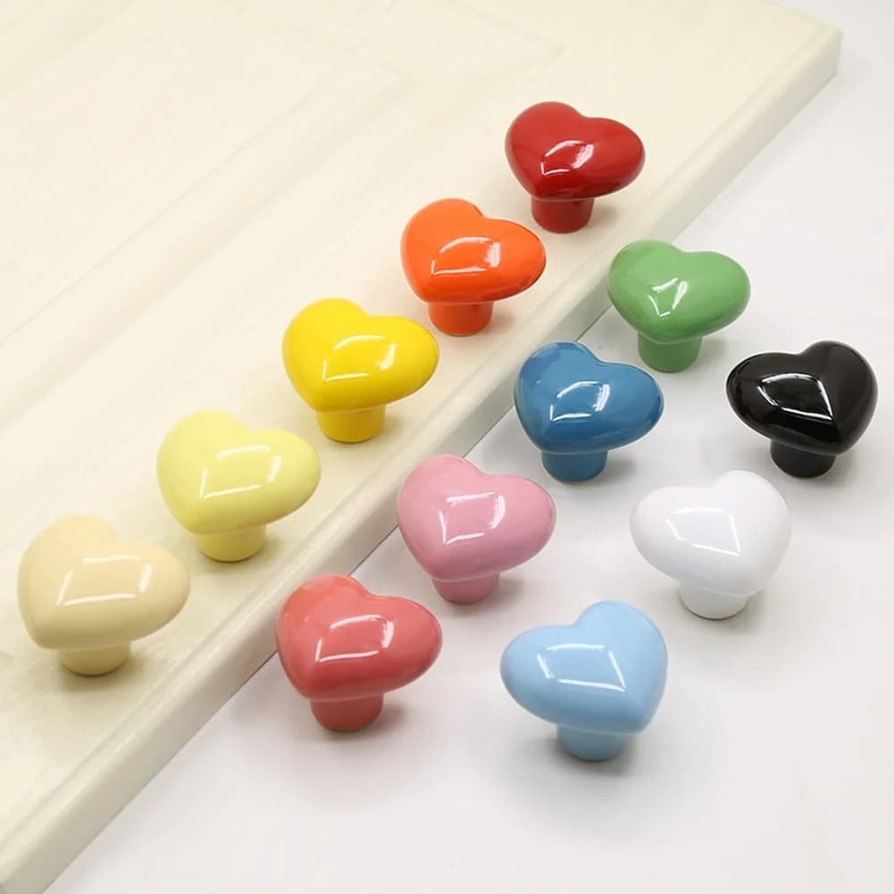 Maniglia per mobile in ceramica a forma di cuore, 1 pz, senza foratura, con disco adesivo, pomello per cassetto, maniglia a foro singolo per armadio